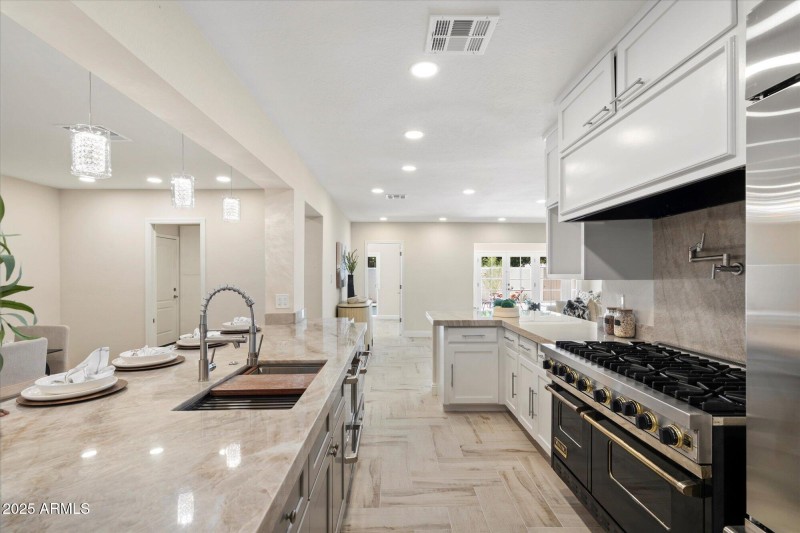 Kitchen 3