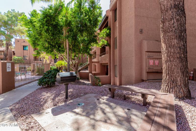 39 Paradise Village
