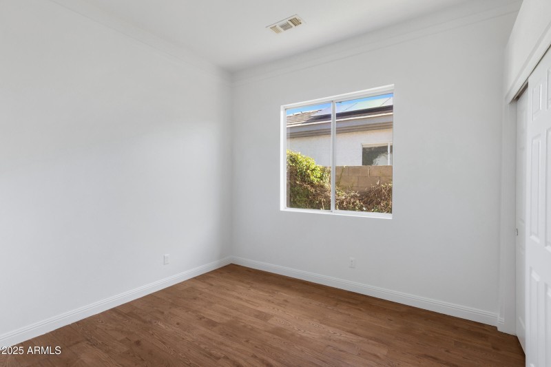 721 W Cherrywood Dr-20