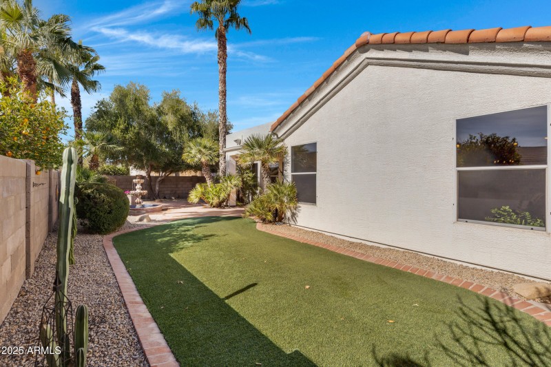 721 W Cherrywood Dr-34