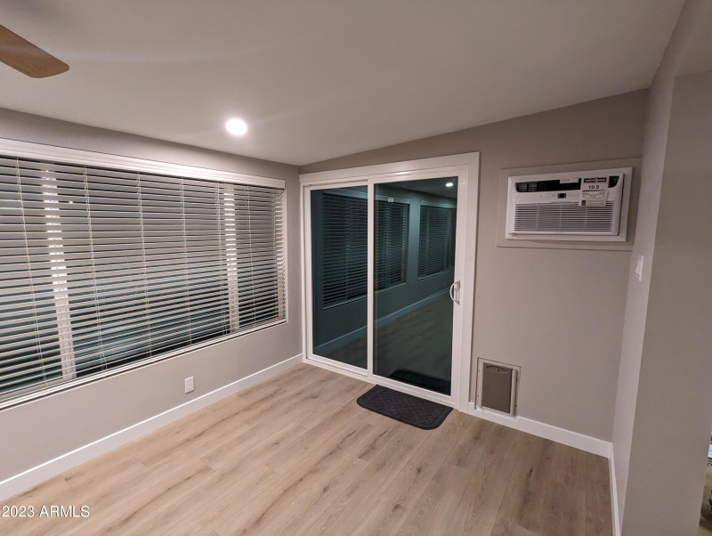 PXL_20230909_030622860.MP