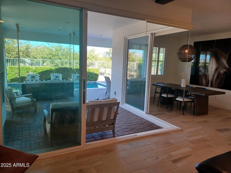 90 Degree Sliding Glass Doors