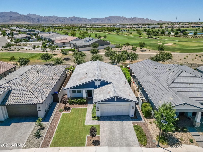 Golf Course & Mountain Views!