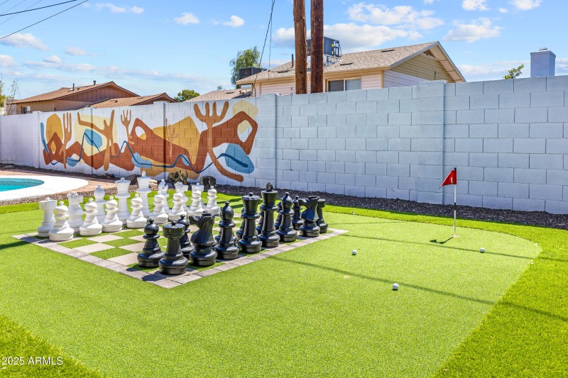 8619 E El Charro Ln-32