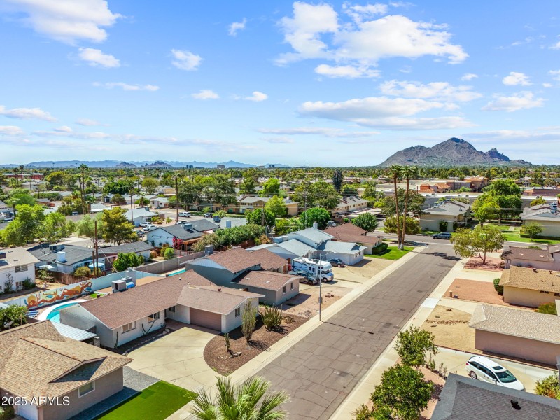 8619 E El Charro Ln-37