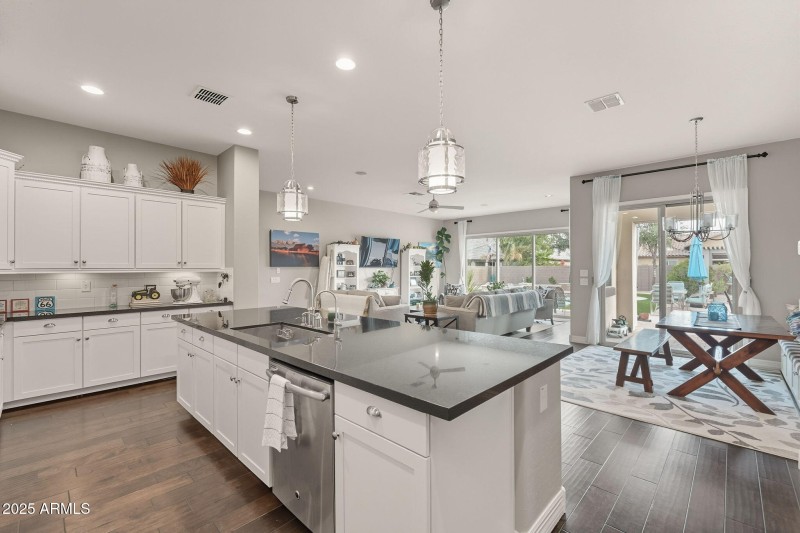 14-web-or-mls-Via-14