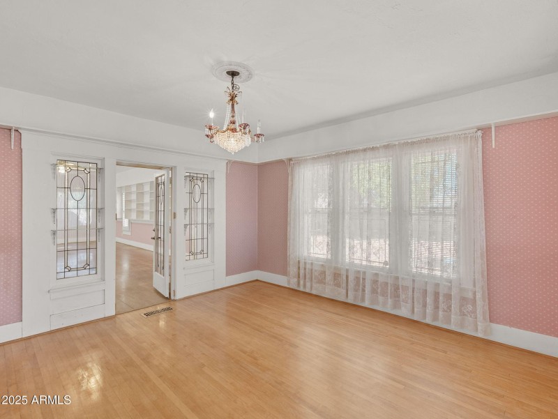 14-web-or-mls-Brown -14