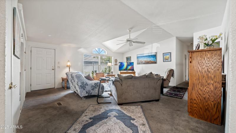 Interior - 547 S Little Bear Tr-6