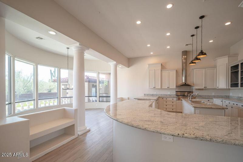 20250911_8170-E-Golden-Spur_06