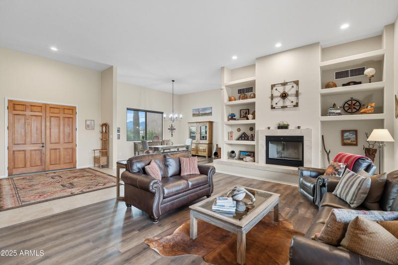 Formal Living Room to Entry