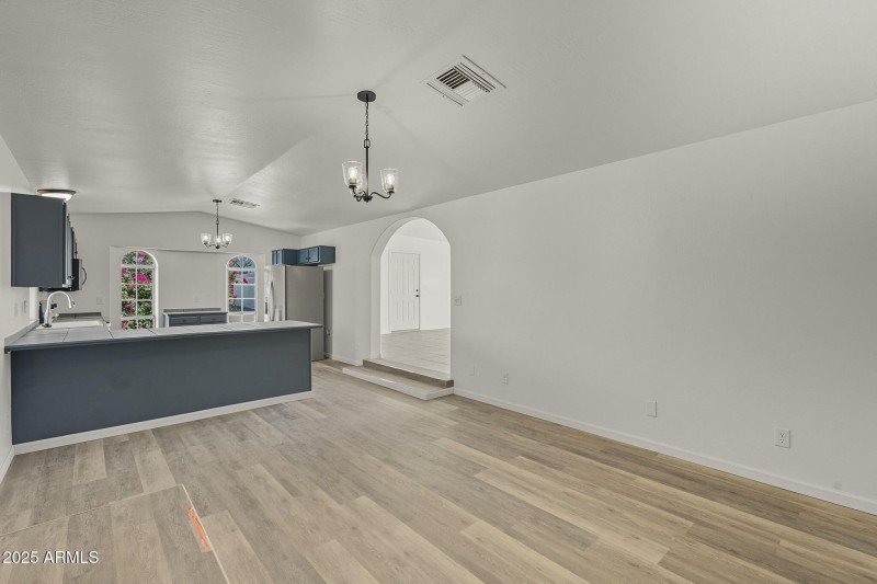 22-web-or-mls-Foothill-11