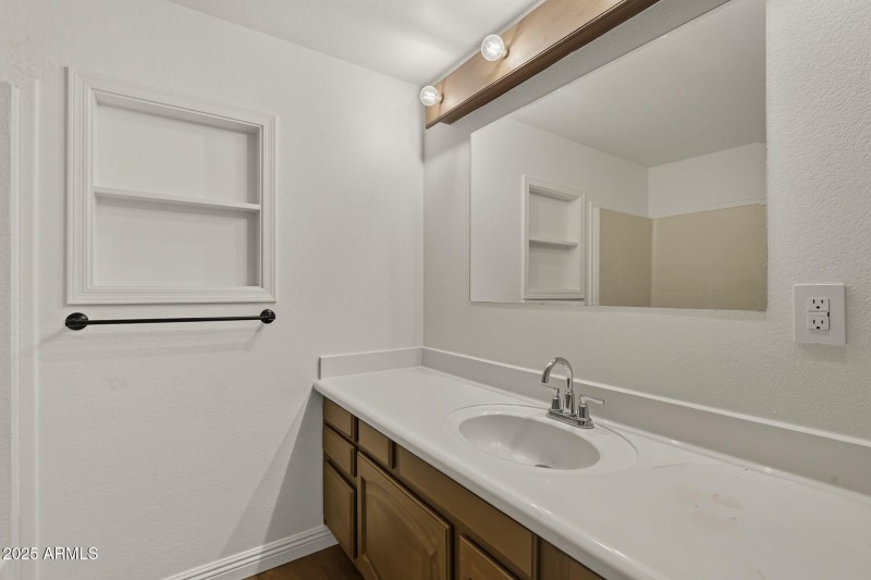 47-web-or-mls-Foothill-36