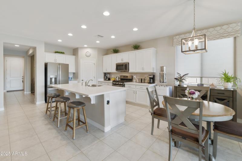 Kitchen Dining Area
