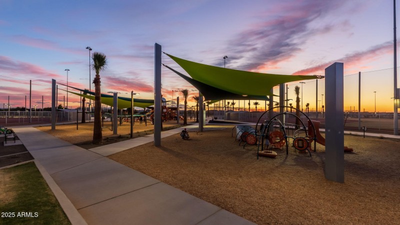98-web-or-mls-8) Eastmark Community