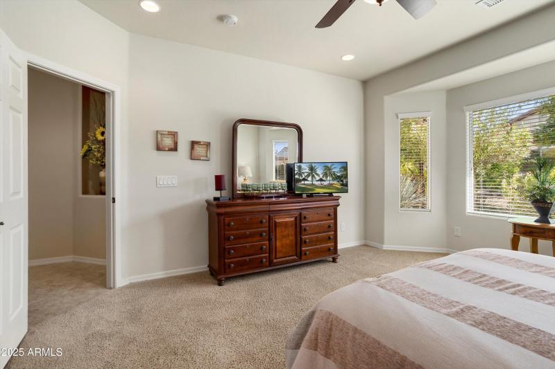 20-26833 W Irma Ln