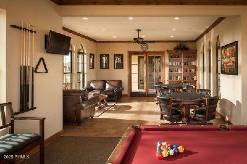 13-021-03 Game Room__400x266