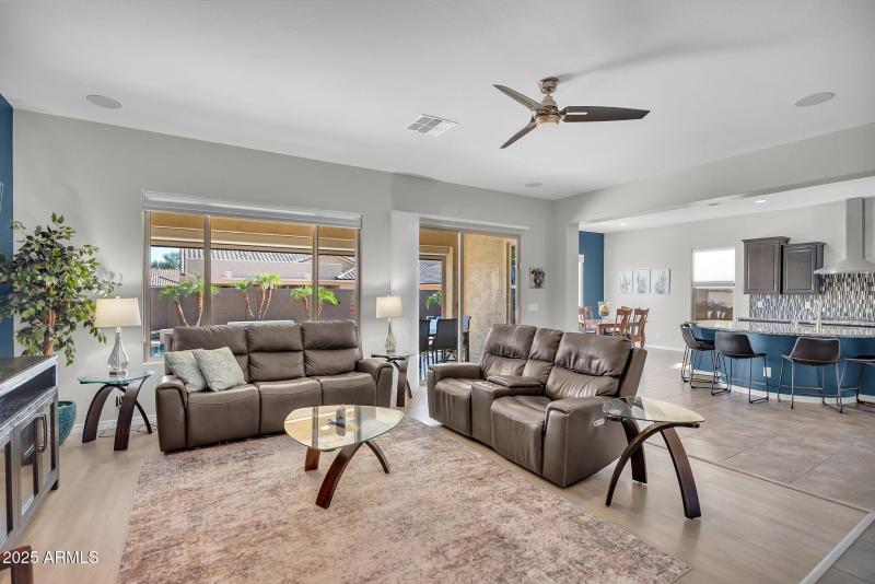 7-web-or-mls-Torrey Pines-4