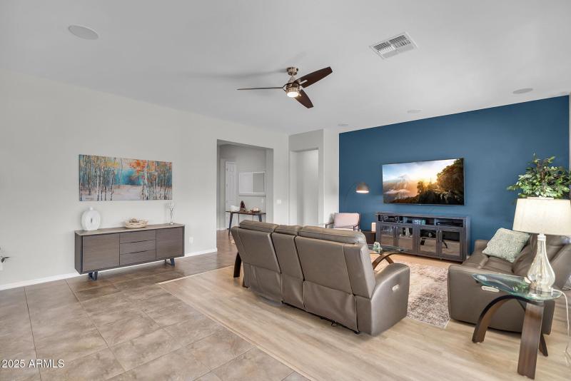 9-web-or-mls-Torrey Pines-6