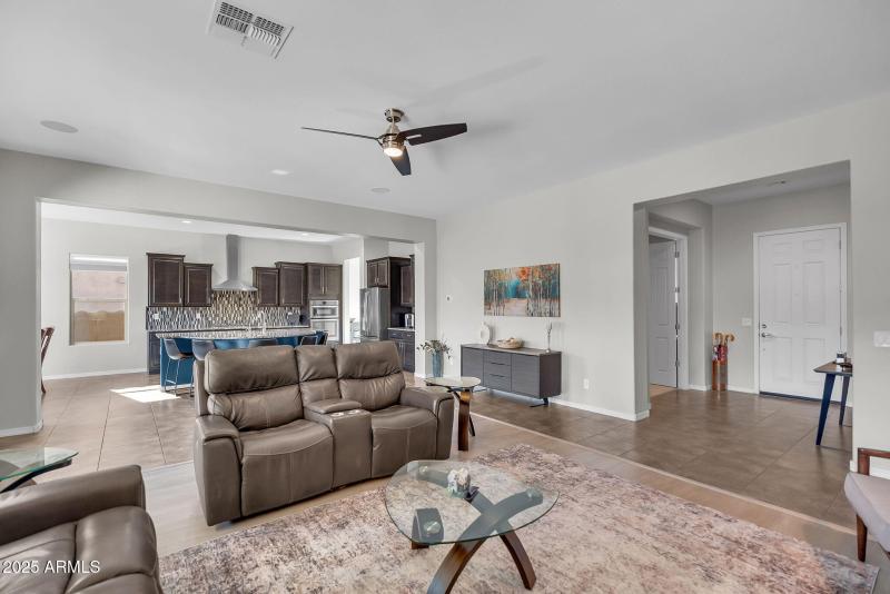 10-web-or-mls-Torrey Pines-7