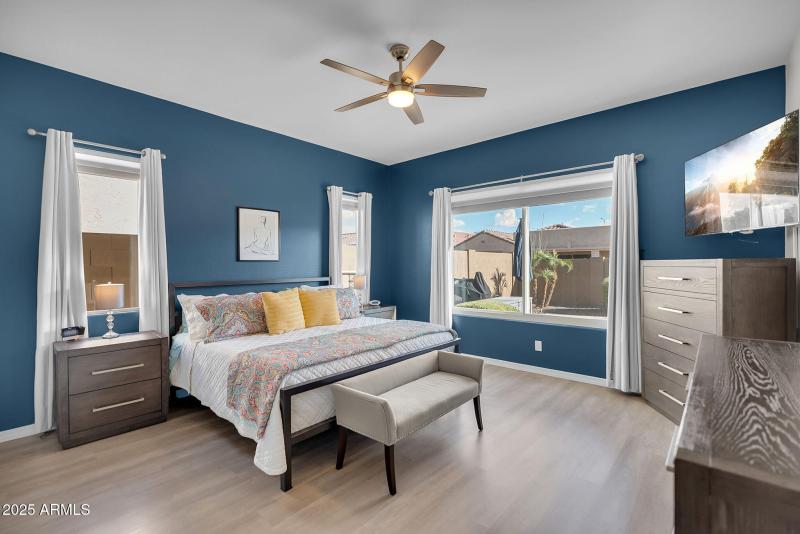 21-web-or-mls-Torrey Pines-22