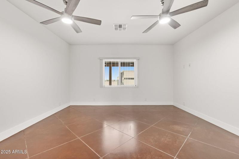 25-web-or-mls-Davis-25