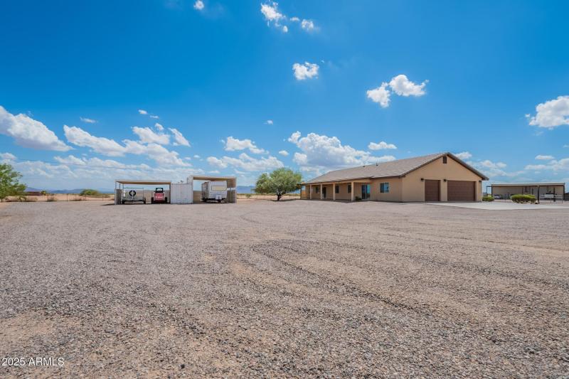 44-web-or-mls-Davis-44