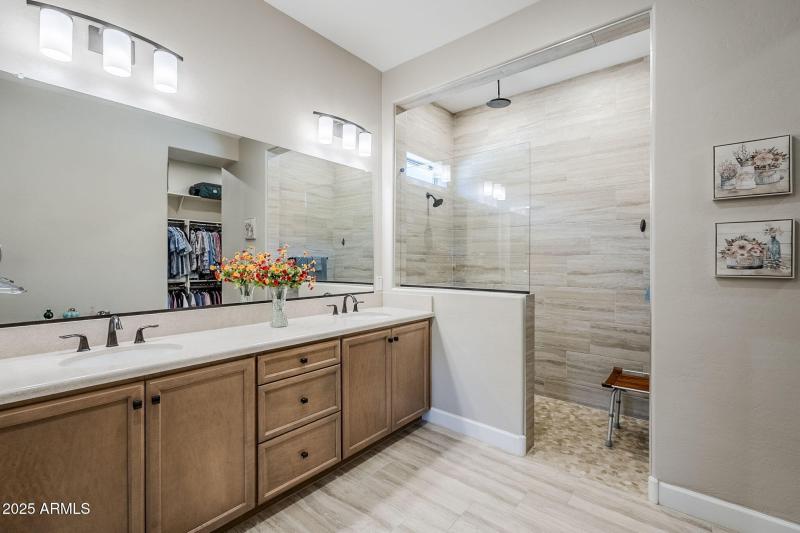 Stunning Super Sized Shower