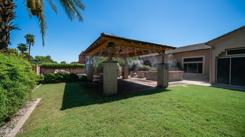 5627 N 83rd Ln Exterior Photos-4