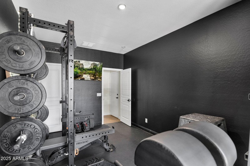 20-web-or-mls-21718 E Cherry Wood Dr-37