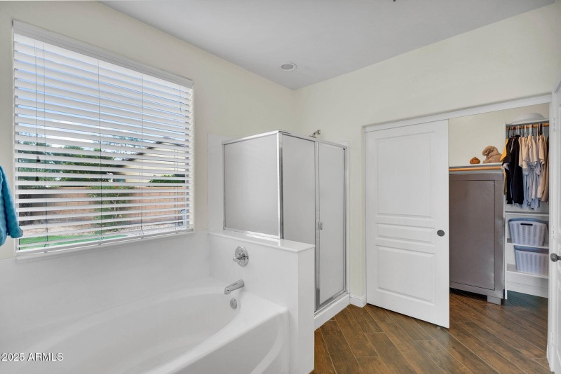 27-web-or-mls-21718 E Cherry Wood Dr-25