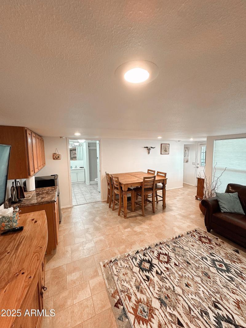 5D869CF8-6A7A-45FD-9A36-2CE2AC36447B