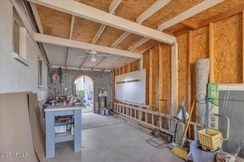 25-1837_E_Pleasant_Ln25