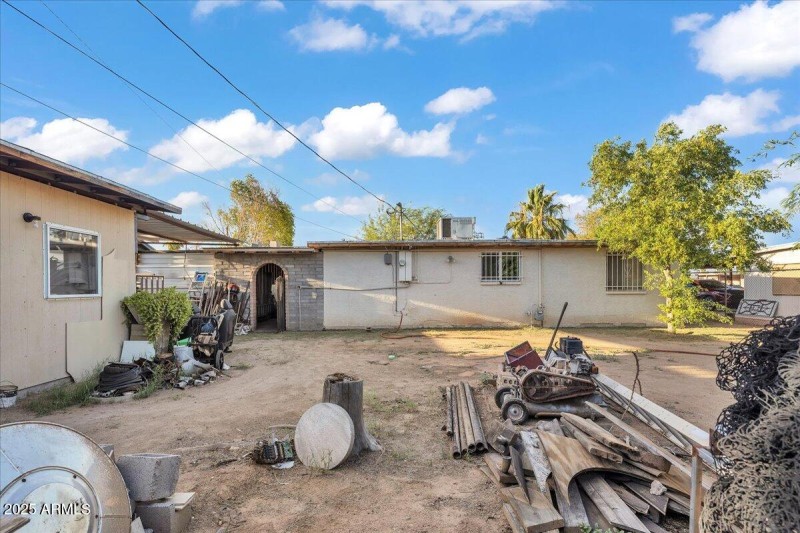 23-1837_E_Pleasant_Ln23