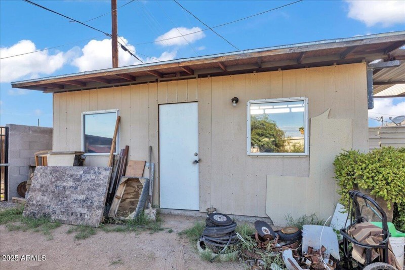 21-1837_E_Pleasant_Ln21