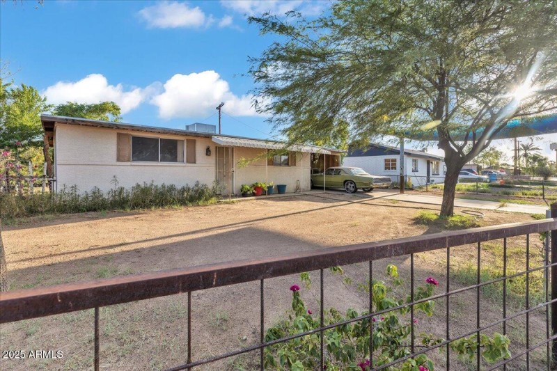 18-1837_E_Pleasant_Ln18