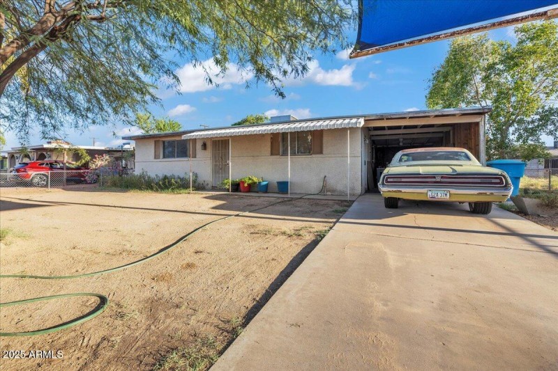 17-1837_E_Pleasant_Ln17