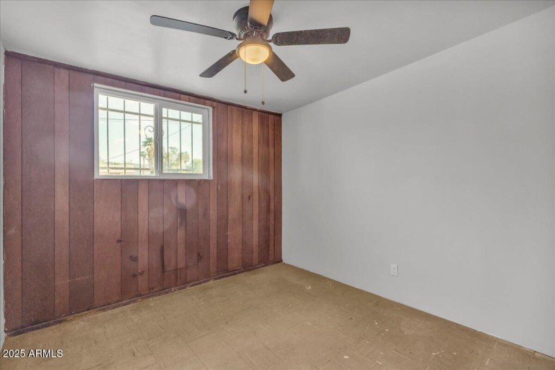 13-1837_E_Pleasant_Ln13