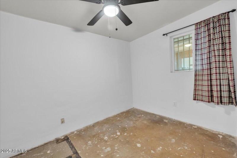 10-1837_E_Pleasant_Ln10