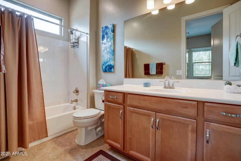 Guest Bathroom 1 1