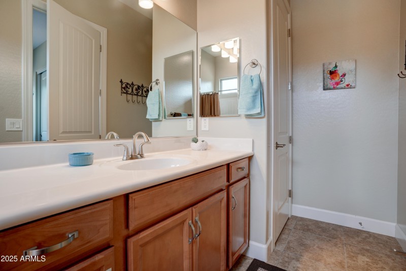 Guest Bathroom 1 2