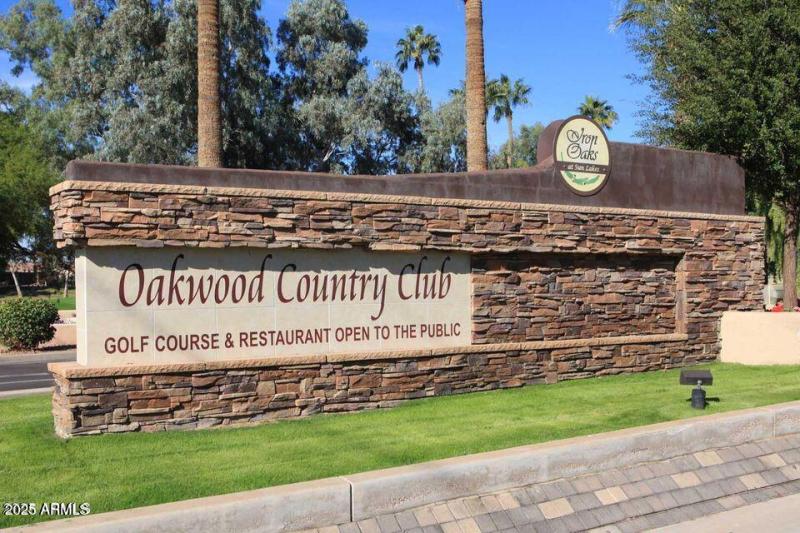 oakwood sign