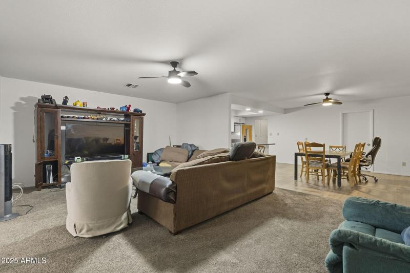 large-019935a7-41ef-719f-b34d-202ae5113b