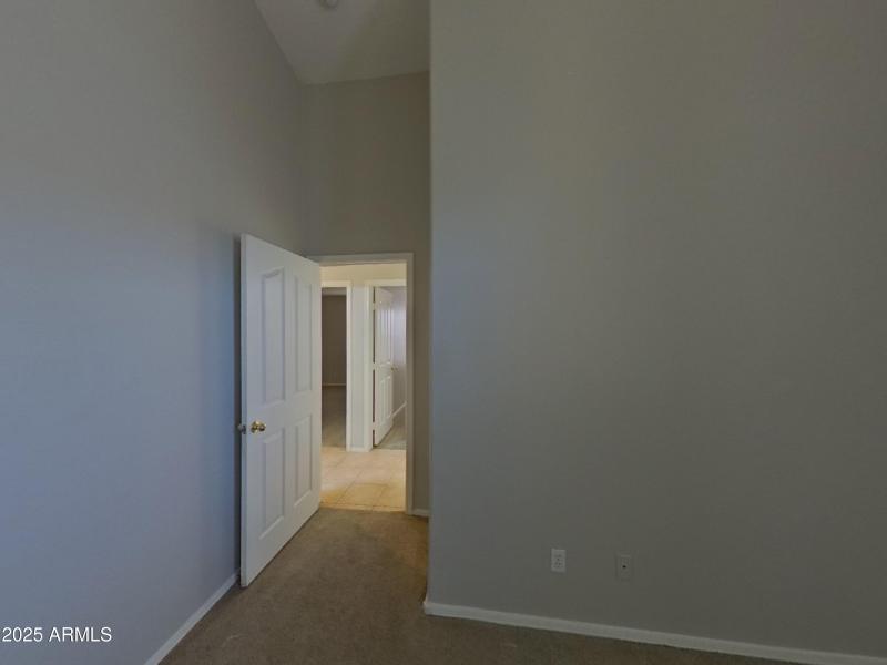 18_pc_r0sKbWE4Yg_1CIVRkI1wW_layout_1