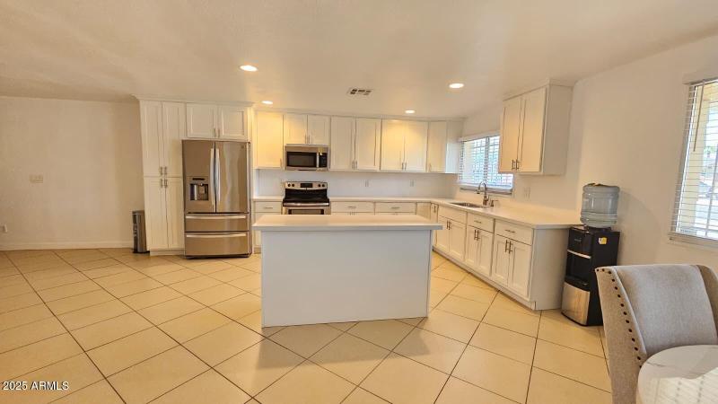 WhatsApp Image 2025-09-12 at 14.25.32_f9