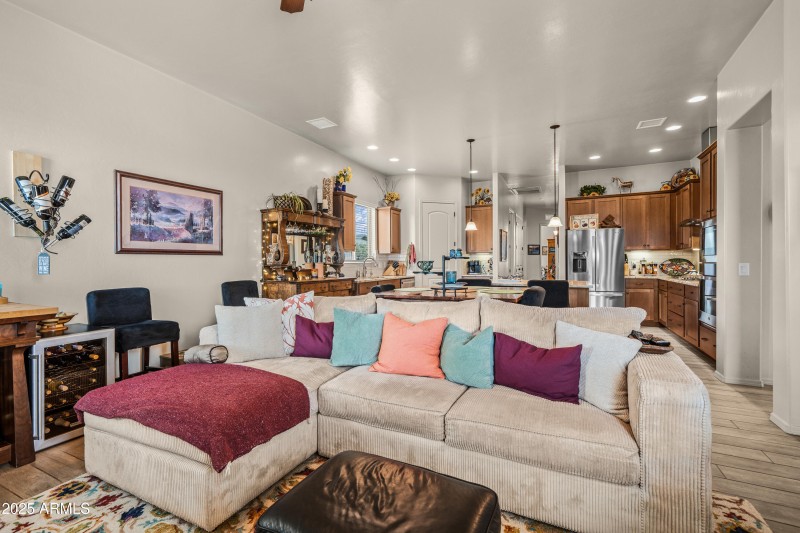 Interior - 6760 Vaquero Cir-11