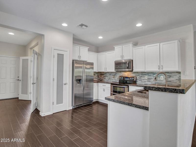 Spacious Open Kitchen