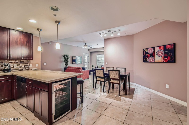 5450 E Deer Valley Dr Building 10 Unit 1