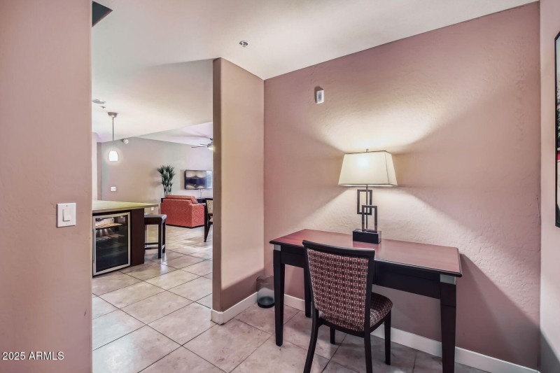 5450 E Deer Valley Dr Building 10 Unit 1