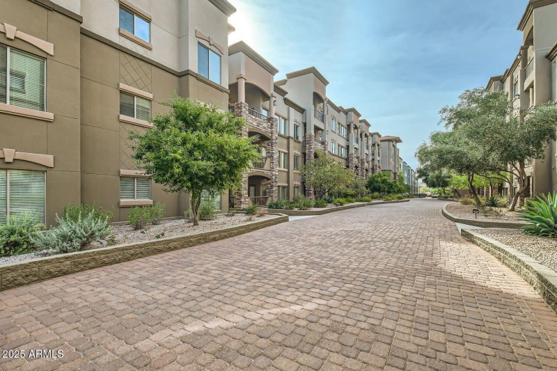 5450 E Deer Valley Dr Building 10 Unit 1