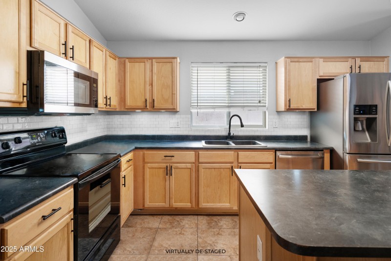 44355WOsterDr-15-VirtuallyDe-Staged